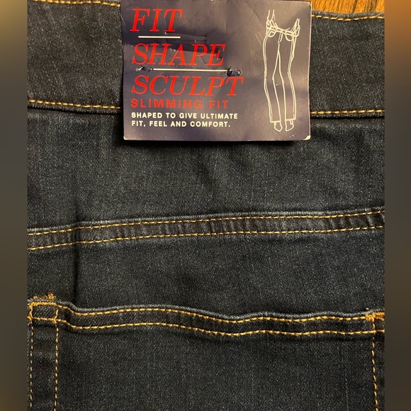 Chaps Womans FIT, SHAPE, SCULPT Slimming Fit Jeans w/ Stretch!! - Picture 4 of 11